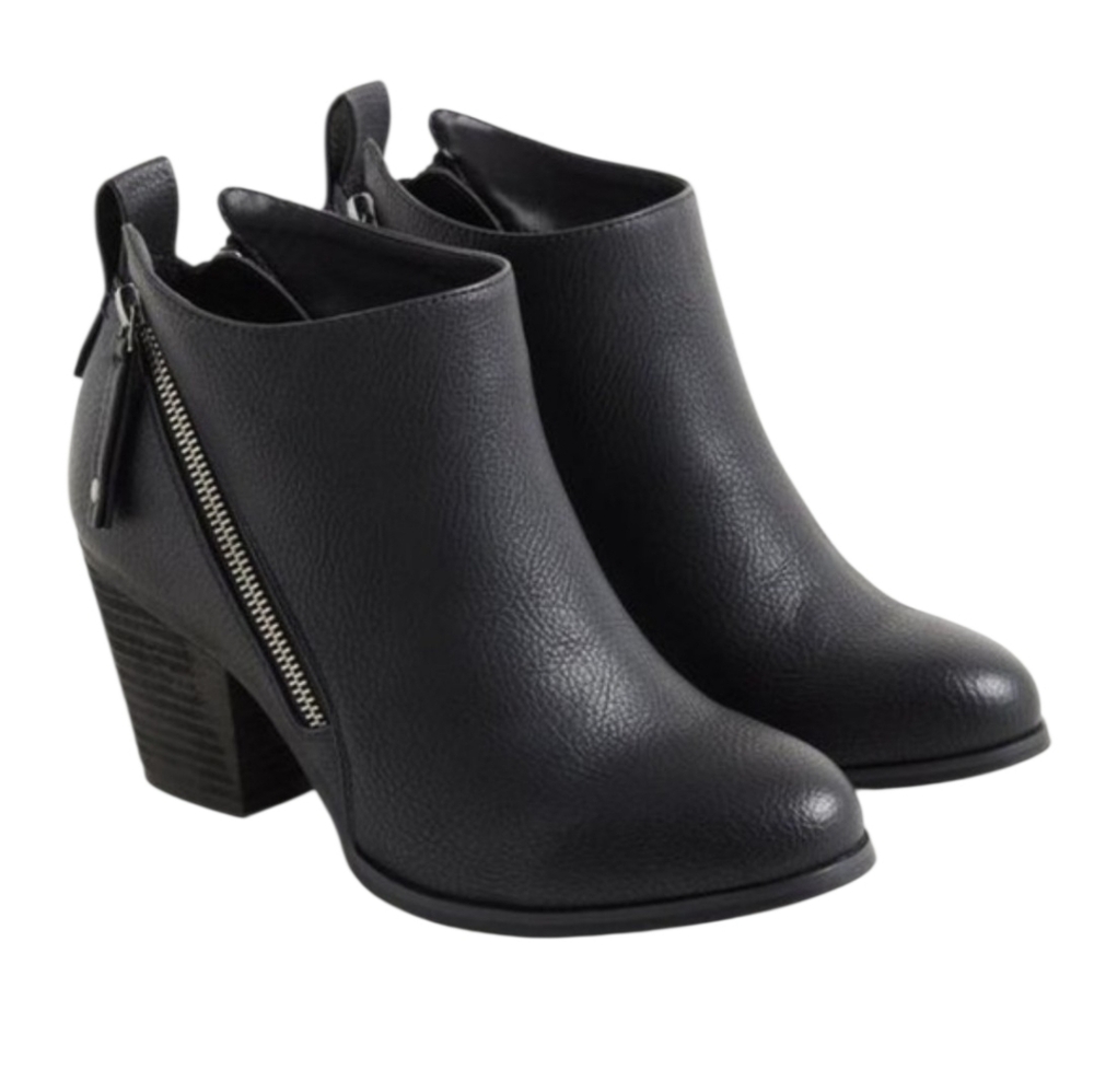 Torrid Black Ankle Booties with Zipper Detail‎